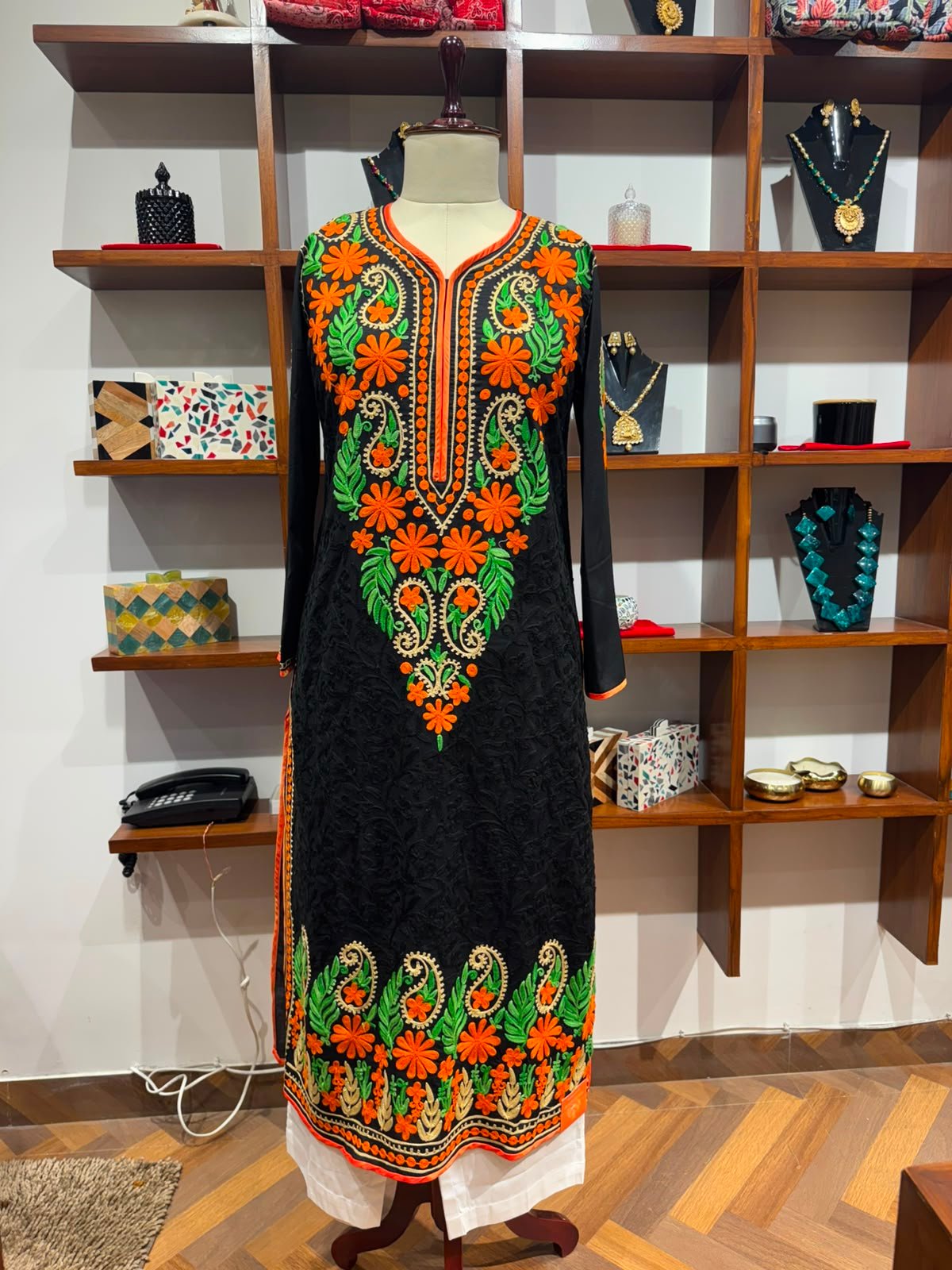 cotton kurti long  chikankari work