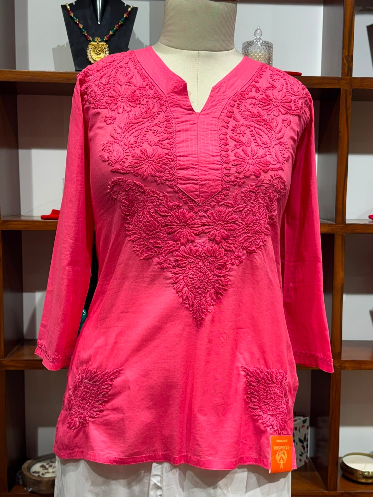 cotton short  kurti chikankari work