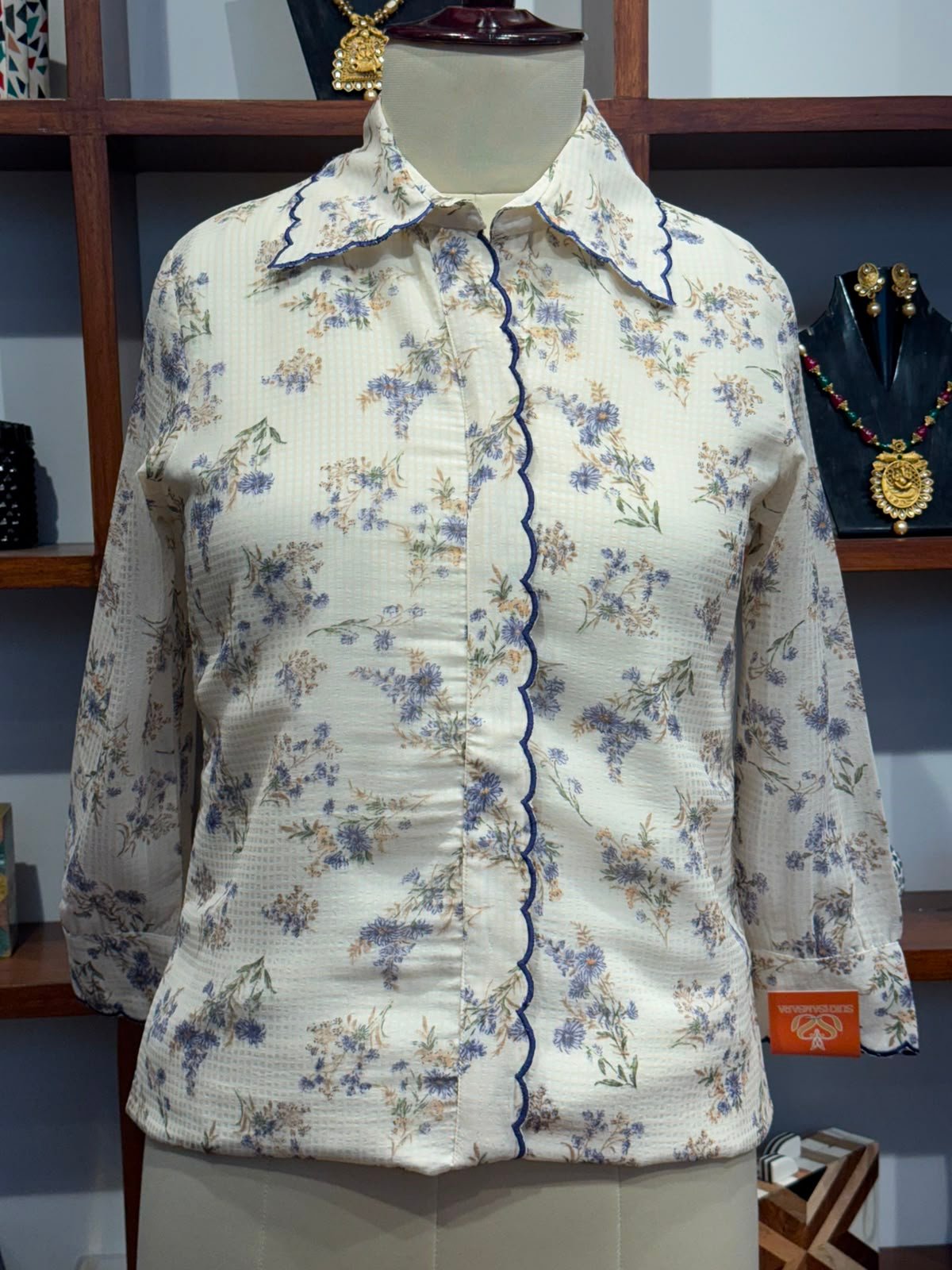 fabric georgette floral print shirt colour white