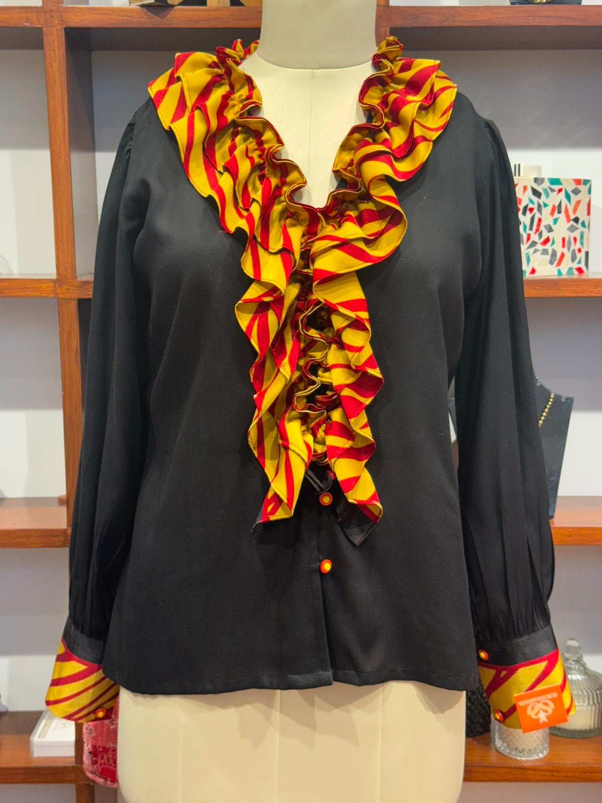 lelan fabric top crepe caller  colour black